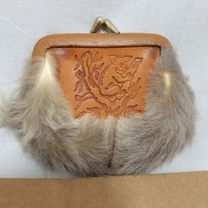 A9,357 Diann Furs Genuine Kangeroo Wallet